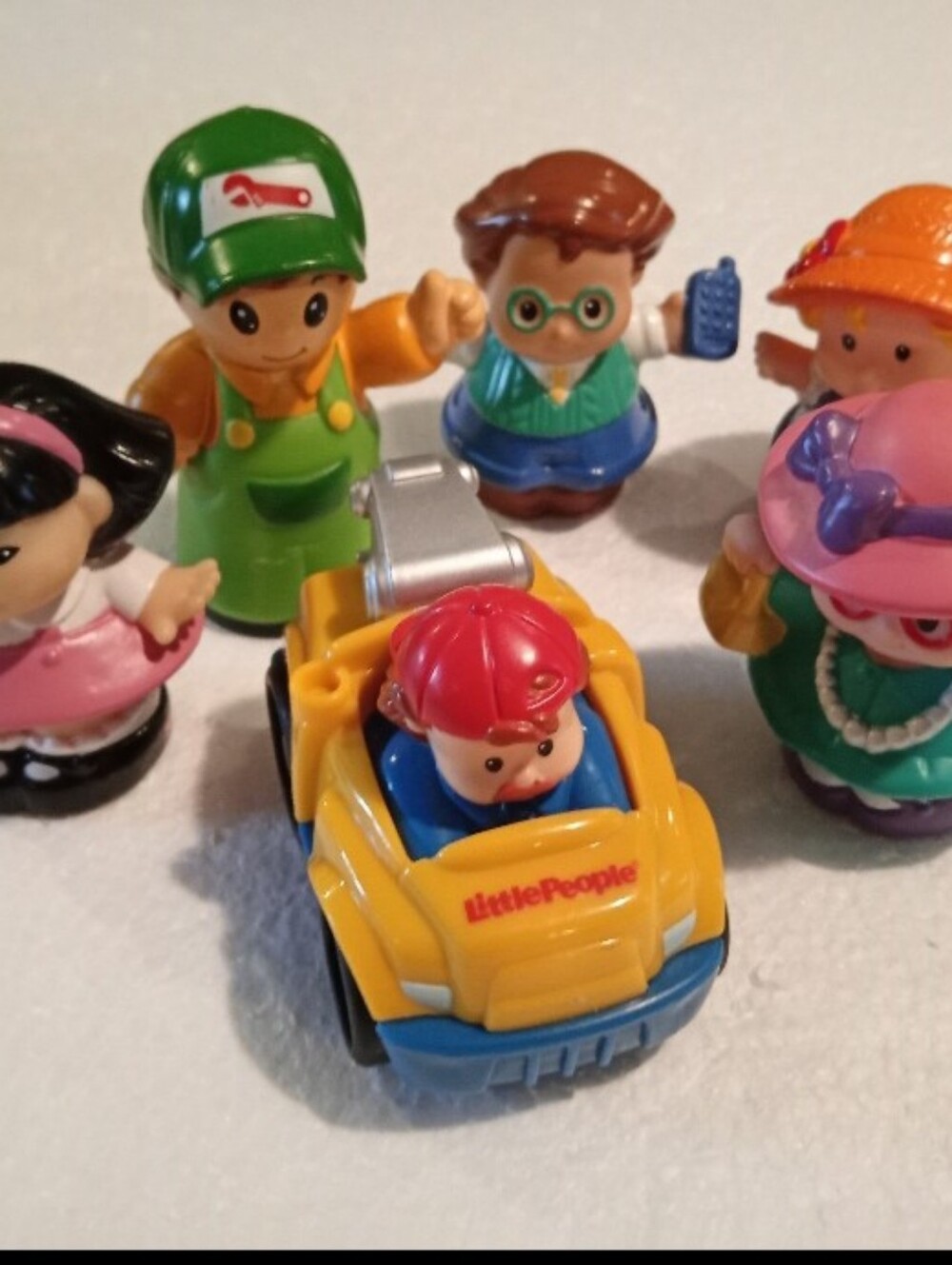 6 pc Fisher Price Little People Bundle Yellow Tow Truck Maggie Sarah/Man Boy etc
